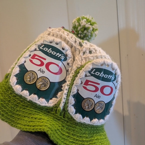 Green and White Crochet Labatts Beer Bucket Hat - Picture 4 of 6